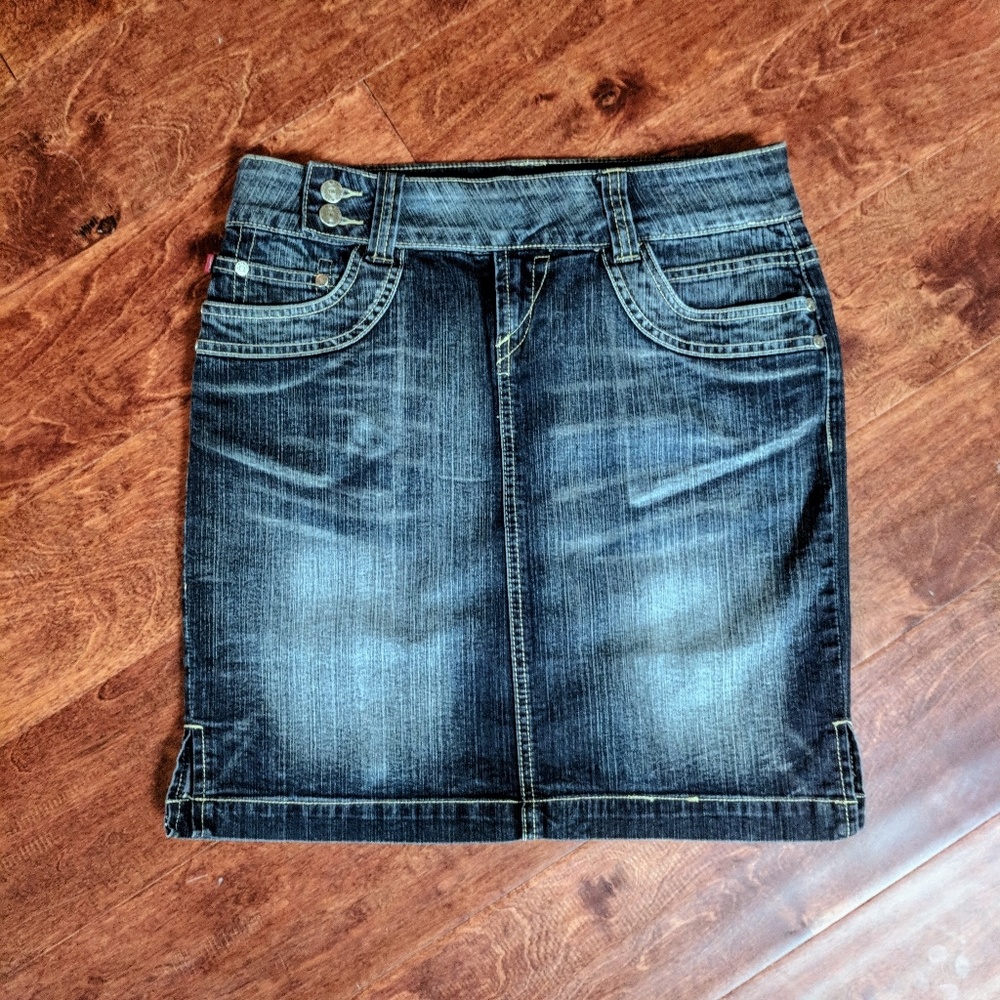 New Denim/Jean skirt